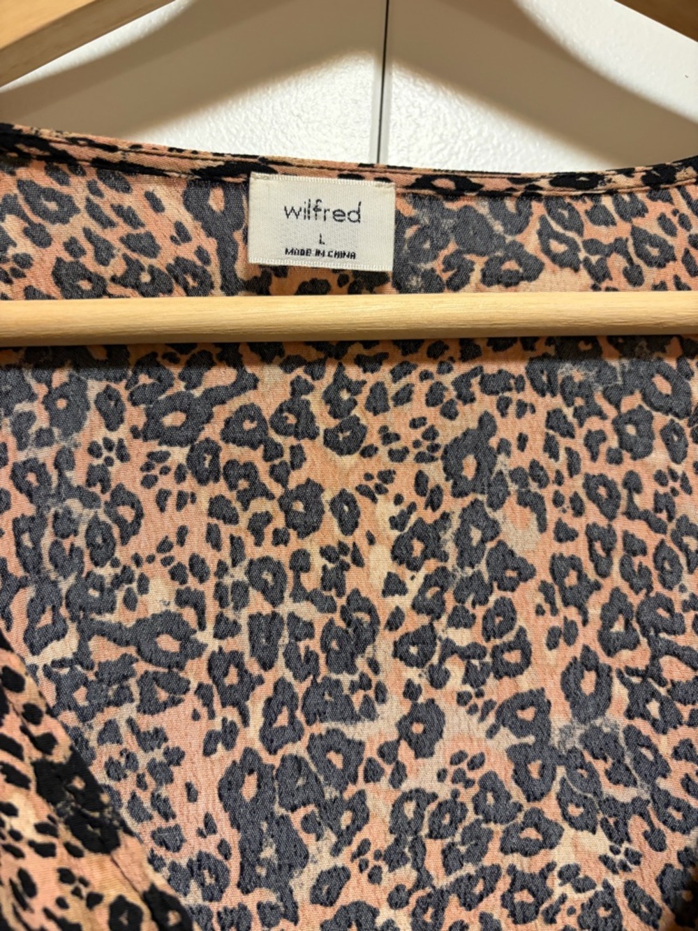 Aritzia Wilfred New Gallery Leopard Print Button-Front Midi Dress - Picture 4 of 6